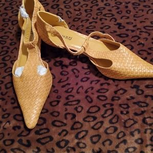 NWOB camel colored low heels SZ 12M